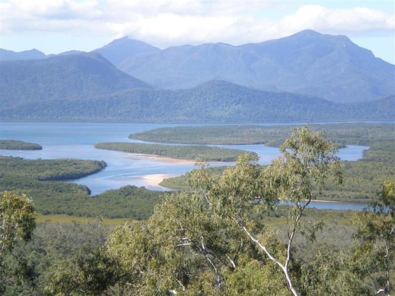 Hinchinbrook Marine Cove Resort Lucinda Bagian luar foto